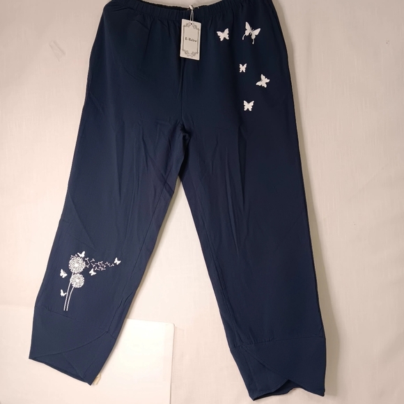 NWT women's 2XL pants Tapered high rise,E retro, butterfly print, Pockets. - Picture 14 of 14
